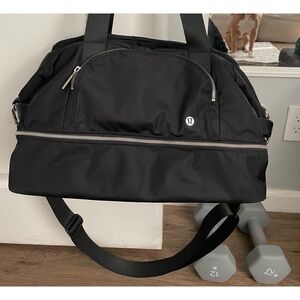 Lululemon city adventure duffle bag